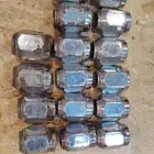 اغراض متعلقه بالسيارات للبيع