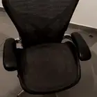 كرسي هيرمن ميلر مقاس بي فل كامل