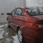 سوناتا 2011 اللون احمر .(سبب البيع مغترب)