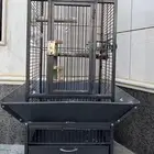 قفص مع استاند