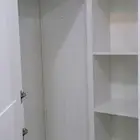 دولاب دواليب ملابس ايكيا نضيفه وانيقه شبه جديده