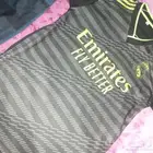 تيشرت ريال مدريد الاسود جديد غير مستعمل مقاسM على السوم