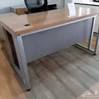 تحتاج تصنيع مكتب بجودة مناسبة ( بني ورمادي )