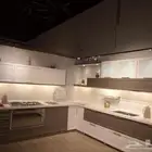 فني المنيوم مطابخ شبابيك ابواب وجميع اعمال اللمنيوم ابو رامز