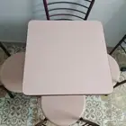 طاولة طعام
