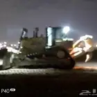 سواق بلدوزر قديم