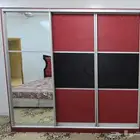للبيع العاجل  سرير  خزانة  طاولة جانبية  منضدة زينة