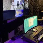 شاعر و منشد لتسجيل الشيلات