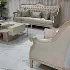 كنب فخم كلاسيكي