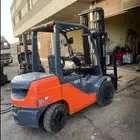 رافعة شوكية فوركلفت للايجار تاجير رافعات ايجار رافعة شوكية