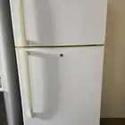 ثلاجة نظيفه للبيع الحناكيه