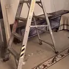 سلم للبيع أربع درجات ألمنيوم