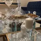 طاوله اساسيه و3 خدمه ومدخل ضيافه فصلته. بال 2500