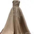 فستان مستعمل للبيع