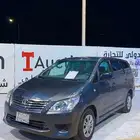 انوفا 2014 نضيف للبيع بسعر مميز