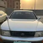 لكزس LS400