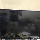 شاشه مع طاولة للبيع ب300 ريال حد نهائي