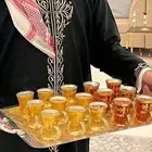 للحفلات والمناسبات قهوجينن وصبابين رجال ونساء كراسي طاولة