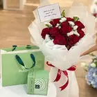 شوكلت باتشي مع بوكيه ورد