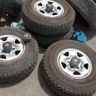 جنوط جكسار صيني مع كفرات حجري