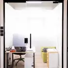 مكاتب للإيجار