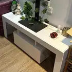 طاولة تلفزيون