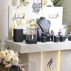 طاولة هدايا ملكة