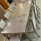 طاولة طعام