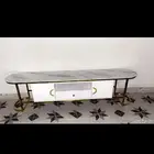 طاولة التلفزيون للبيع