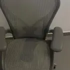 للبيع كرسي هيرمان ميلر ايرون