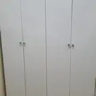 خزانة للبيع. التواصل خاص