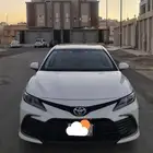 كامري 2022 LE اول مالك وشرط