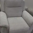 كرسي استرخاء كهرب جديد ما كمل شهر وعليه ضمان