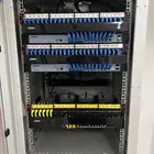 فني انترنت فني شبكات فني برنامج فني انتركوم فني كمرات صيانة