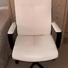 كرسي جلد للبيع