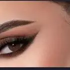 خبيرة تجميل