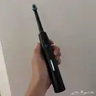 فرشاة أسنان كهربائيه مع رؤوس إضافية