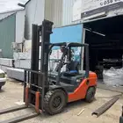 فوركلفت للايجار رافعة شوكية