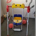 كرسى سيارة و مرجيحة و اغراض اطفال