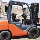 فوركلفت رافعة بوم لودر رافعة شوكية للايجار