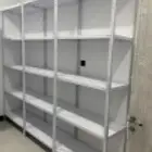 رفوف محلات ومستودعات ومنازل