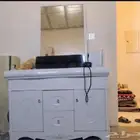 للبيع مغسله حوضين مع مراه