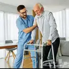 ممرضات وممرضين ومرافقين رعاية منزلية