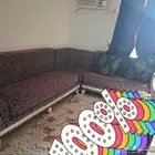 كنب للبيع حرف L بحاله نضيفه جدا للبيع المستعجل