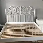 سرير من ايكيا نظيف مع المرتبة مقاس نفرين