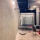 المرجيحة الجدارية تجمع بين الأمان  المتعة