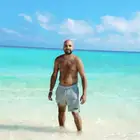 مدرب سباحة خاص جميع الأعمار وذي الاحتياجات الخاصة