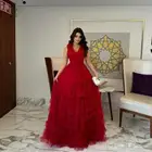 فستان أحمر