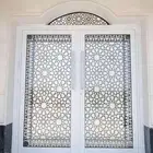 حداد ابواب حديد