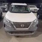 نيسان اكس تريل 7 و 5 مقاعد بدون دبل...كاش واقساط